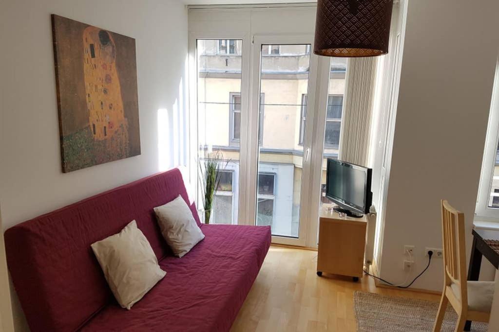 Apartment Bright In Hip & High Quality Neighborhood